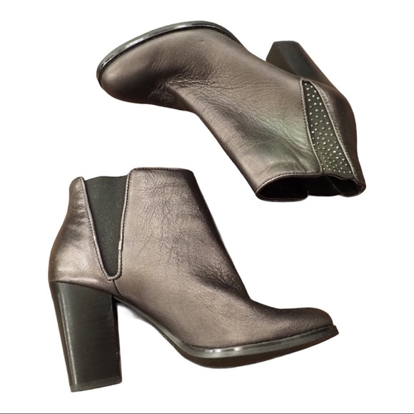 Reba sz 7 Zari leather studded metallic booties - Picture 8 of 15